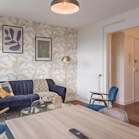 Apartment The Celuni House - Centre Ville - Parking Gratuit