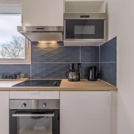 Apartment The Celuni House - Centre Ville - Parking Gratuit