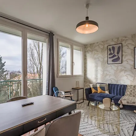 Apartment The Celuni House - Centre Ville - Parking Gratuit